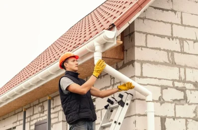 Pose et remplacement de gouttières à Bommiers